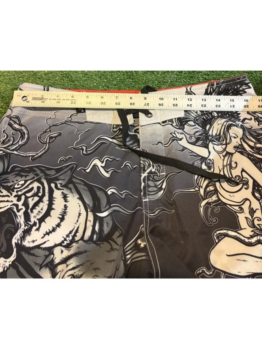 Lost board shorts mens 33 black white mayhem black sheep tiger quick dry